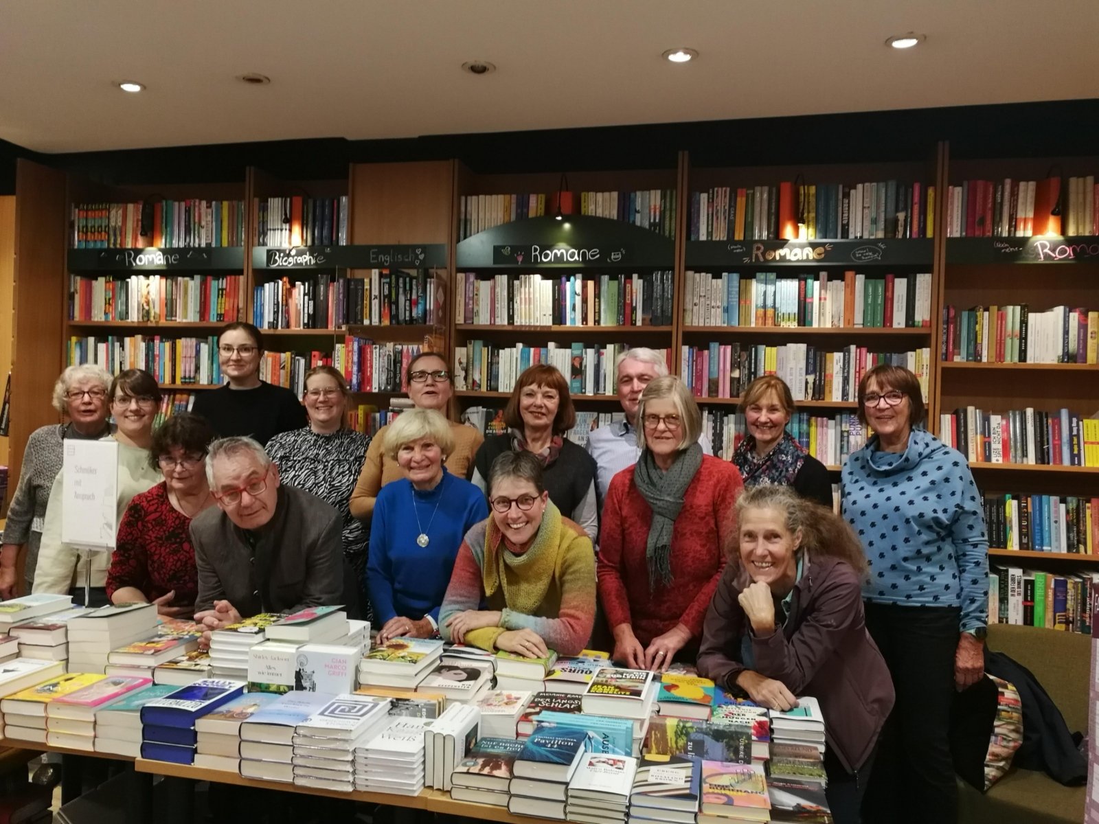 Das Bücherei-Team bei Baudach zum Bücher-Einkauf (c) M.Thomas